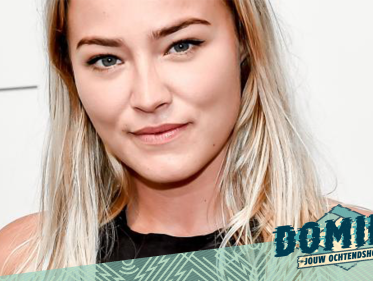 Frank oefent de rode loper-look met Geraldine Kemper