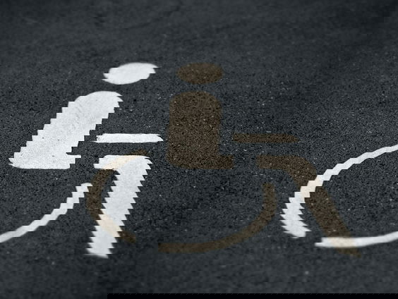 BNNVARA-collega Eva Eikhout gaat op zoek naar de meest toegankelijke gemeente