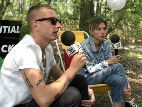 Wolf Alice in 5 Essential Tracks: "We houden van Miley's muziek en van haar als persoon"