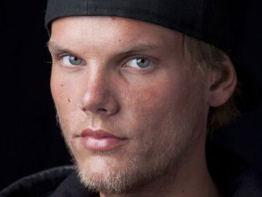 HOE KLINKT DE DANCE PIANO 2K7?