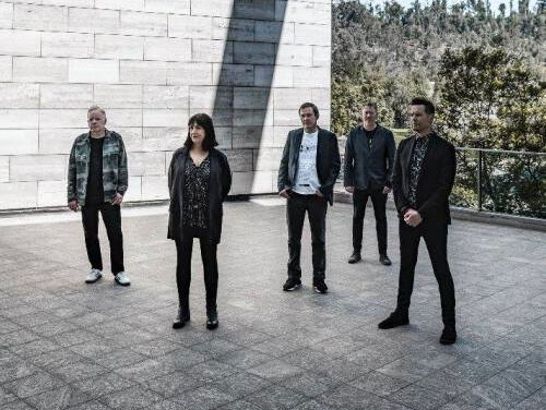 Waarom je New Order moet gaan zien op Lowlands