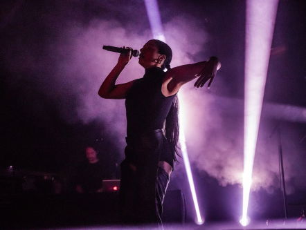 Iets tussen Tamino en Sevdaliza voor Stefan? Roosmarijn weet het!