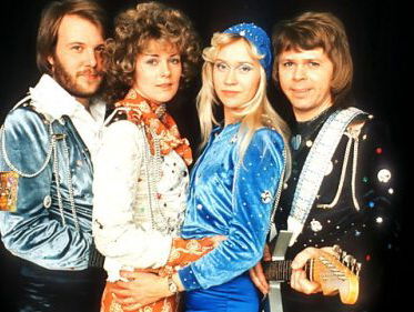 Sarah bij Agnes Obel: 'Met dat blauwe licht leek het wel op een clip van ABBA!'