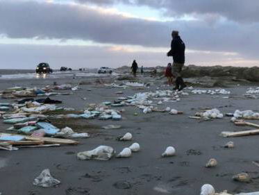 Overboord geslagen containers: Orfeus en vader van Noortje doen verslag vanaf Vlieland