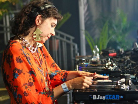 Sassy J neemt je mee in haar brede smakenpalet in de DJ Shortlist