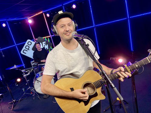 SYML vertelt waar de inspiratie vandaan komt voor het nummer 'Meant To Stay Hid' vandaan komt