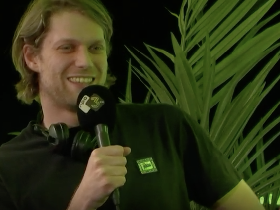 Identified Patient wil dat je de huisraad anders indeelt op zijn set