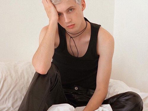 Anniek kan helemaal los gaan op Troy Sivan