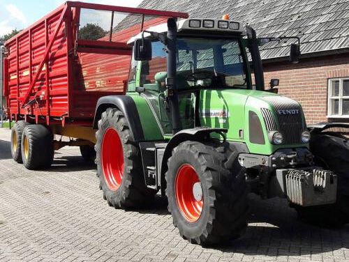 Medewerker van de Dag Niek is 15 en rijdt al op de shovel