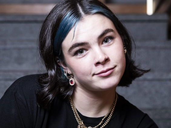 BENEE: 'Soms krijgt een liedje ineens een hele nieuwe betekenis!'