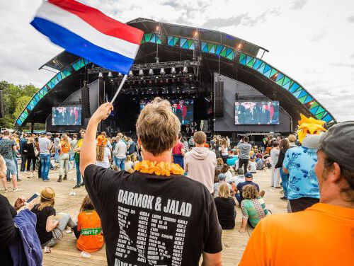 Beirut wordt op Down The Rabbit Hole vervangen door... een tv-scherm?! | Festival Update