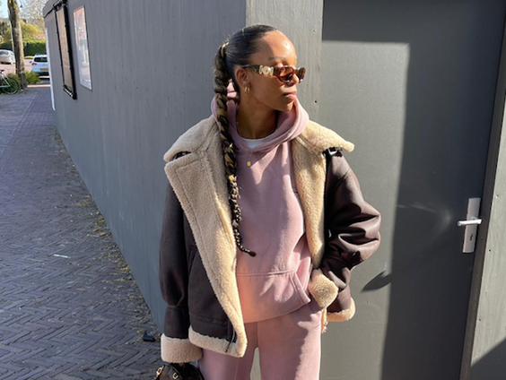 Modestylist Yvette Valerie vertelt je wat je het best kunt aantrekken naar een feestje!