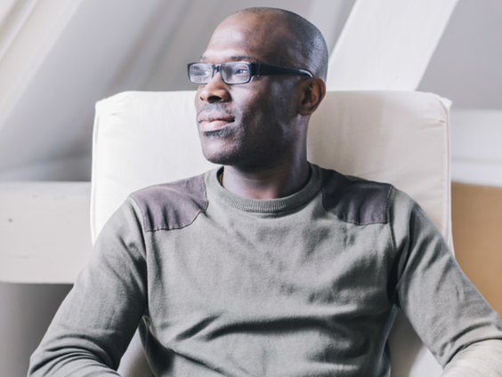 Mitchell Esajas over arrestatie bekladding: 'Wij zijn blij dat er iemand is opgepakt. Maar hij was niet a ...