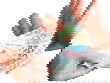 Wethouder Marjolein Moorman deelt haar ervaring met schulden: "het zet je op een achterstand, dat is naar"