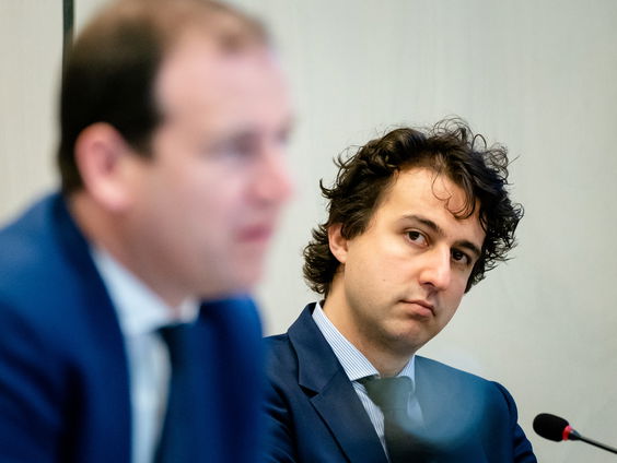 Waarom doet links het zo slecht in de peilingen? ‘Nog geen 50 zetels, dat is verbijsterend’