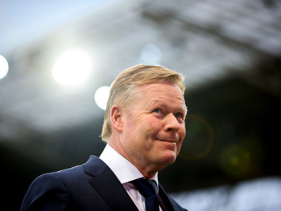 Koeman onder druk bij Barcelona