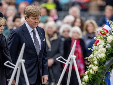 Waarom die tweede minuut stilte op 4 mei?