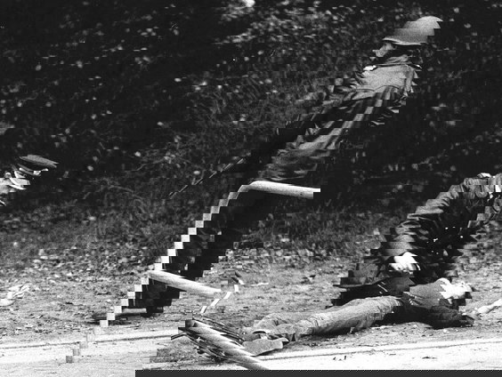 Herdenking hardhandige ontruiming Moluks woonoord in 1976