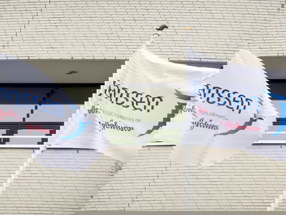 Hoe gaan we om met bijwerkingen van coronavaccins?