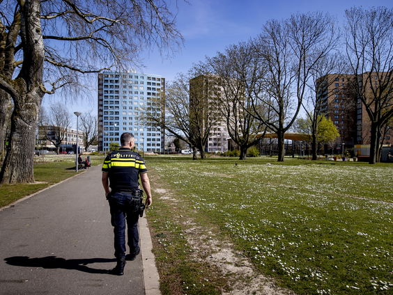 De politie verliest langzaam zijn grip in de wijk, wat moet er verbeteren?