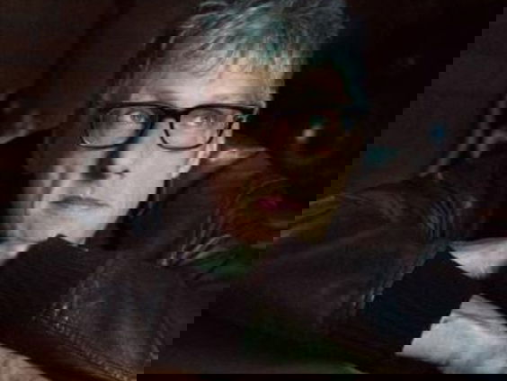 Kunststof - Anne Soldaat, gitarist en zanger