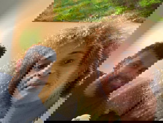 Nachtbraker Antonio Abbo mag eindelijk weer naar de club!