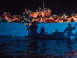 Arnold Karskens klaagt Artsen zonder Grenzen aan