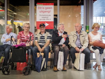 Kunnen ouderen echt wel zo makkelijk thuis blijven wonen?