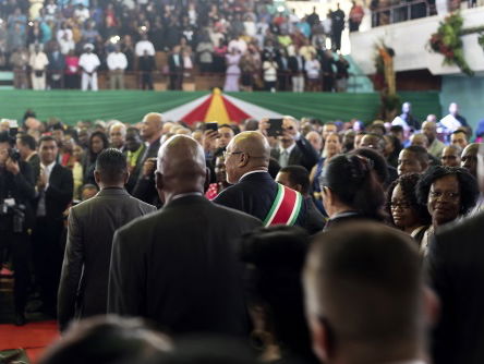 Omstreden noodwet Suriname goedgekeurd