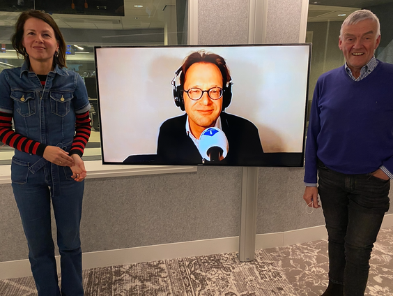 Nieuwsforum over de politieke week, online gokken en pasen