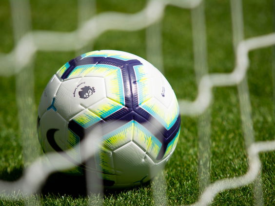 Nederland moet het WK-voetbal in Qatar boycotten.