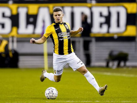 Transfervrije Linssen: "Niet bezig met Feyenoord, heb het hier ook naar m'n zin"