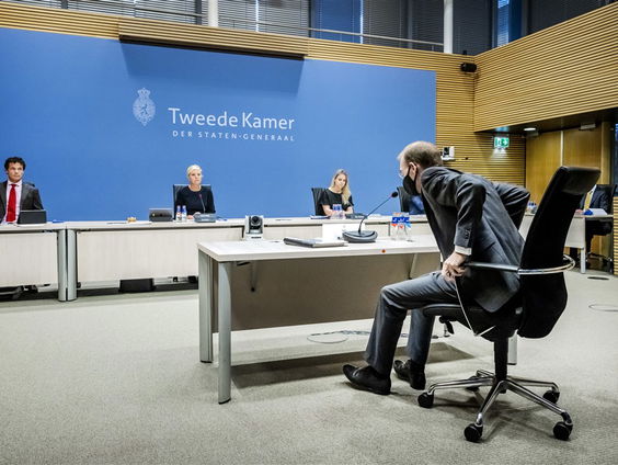 Stand.nl: Ondanks de ernst van toeslagenaffaire moet het kabinet aanblijven