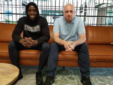 Hoe goed kent YouTuber Ta Joela zijn held Kevin Hart?