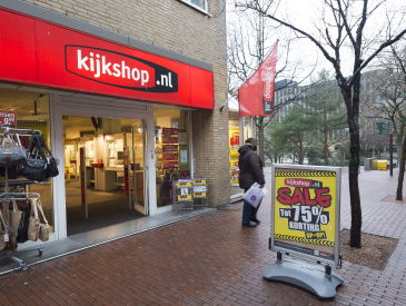 Kijkshop gooit roer om, 'anders gaan we dood'