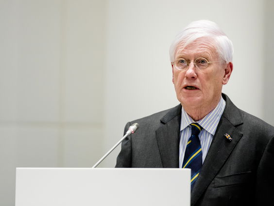 Hans Wiegel over racismedebat: ‘Kamerleden hebben elkaar gewoon zitten uitschelden’