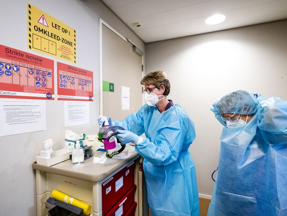 De Nationale Zorgreserve: oud-zorgmedewerkers aan de slag in tijden van crisis