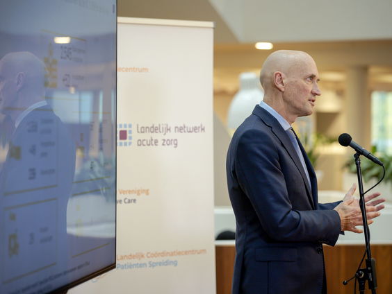 Morgen nieuwe maatregelen aangekondigd, mogelijk sluiting van theaters en bibliotheken