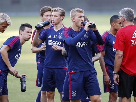 Woekerprijzen voor Ajaxkaartjes lopen op tot in de duizenden euro's