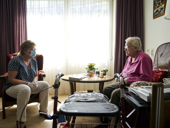 Druk in verpleeghuizen neemt toe door zieke medewerkers