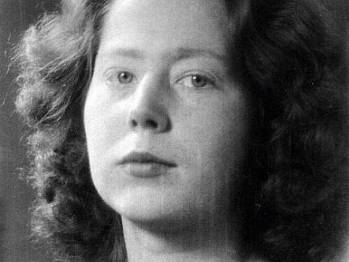 Terug naar Toen: Herbegrafenis Hannie Schaft