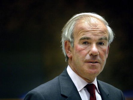 Frans Weisglas reikt Geuzenpenning uit