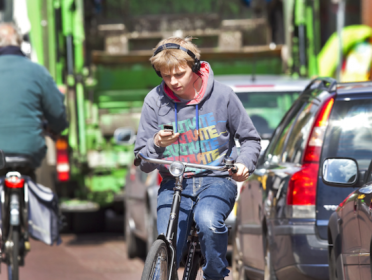 2 op de 3 Nederlanders rijdt met de telefoon in de hand: heeft de MONO-campagne wel gewerkt?