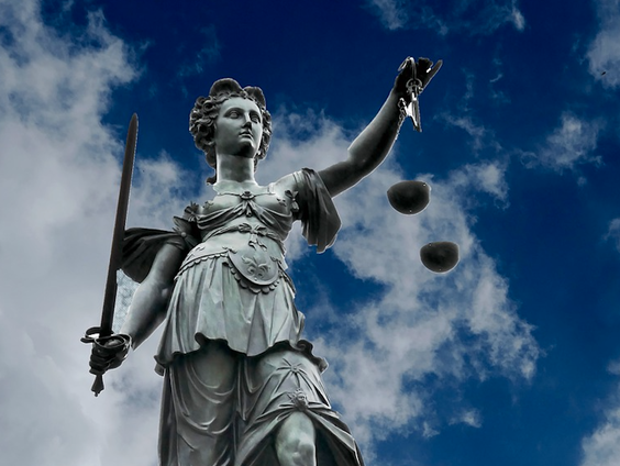 Advocaat Nabil B.: 'Deken moet als de sodemieter onderzoek starten'