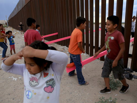 Wippen tegen de muur