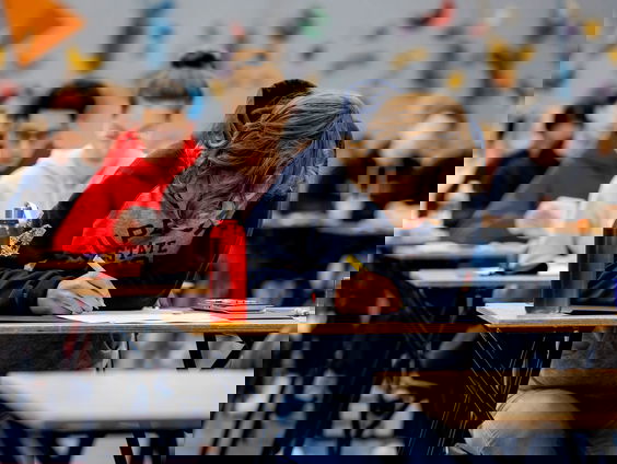 Eindexamens van start: examenspreekuur bij NOS Stories