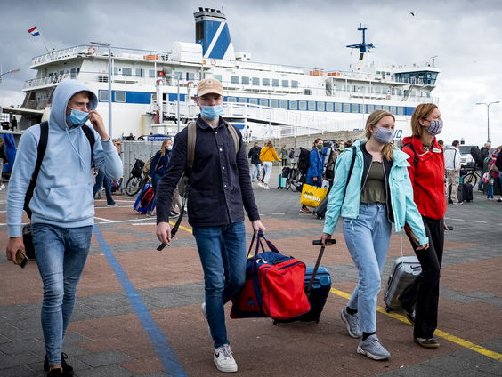 GGD Fryslan test jongeren van camping Appelhof