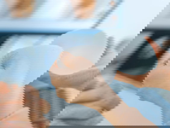 Stelling: Voor een cosmetische ingreep moet een wettelijke bedenktijd van 3 maanden gelden