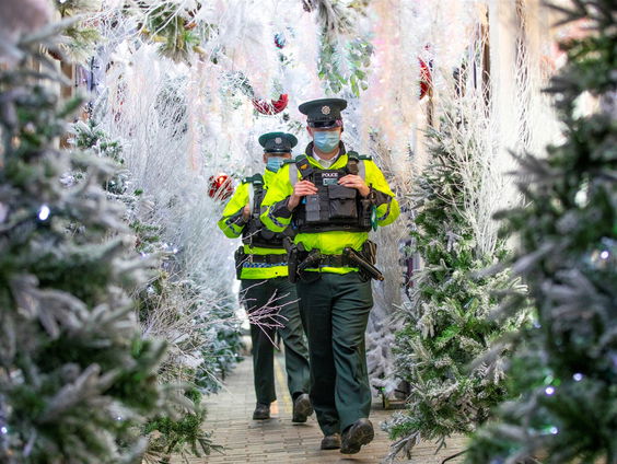 Noord-Ierland behandelt covidpatiënten in ambulance