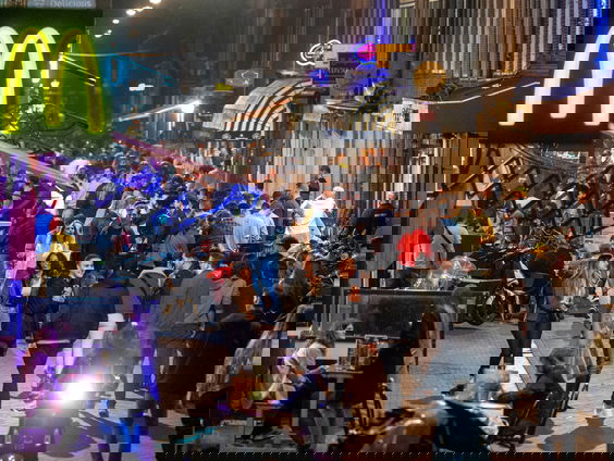 Besmettingscijfers schieten de hoogte in